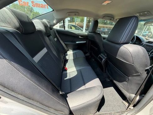 Used 2013 Toyota Camry SE FWD image 16