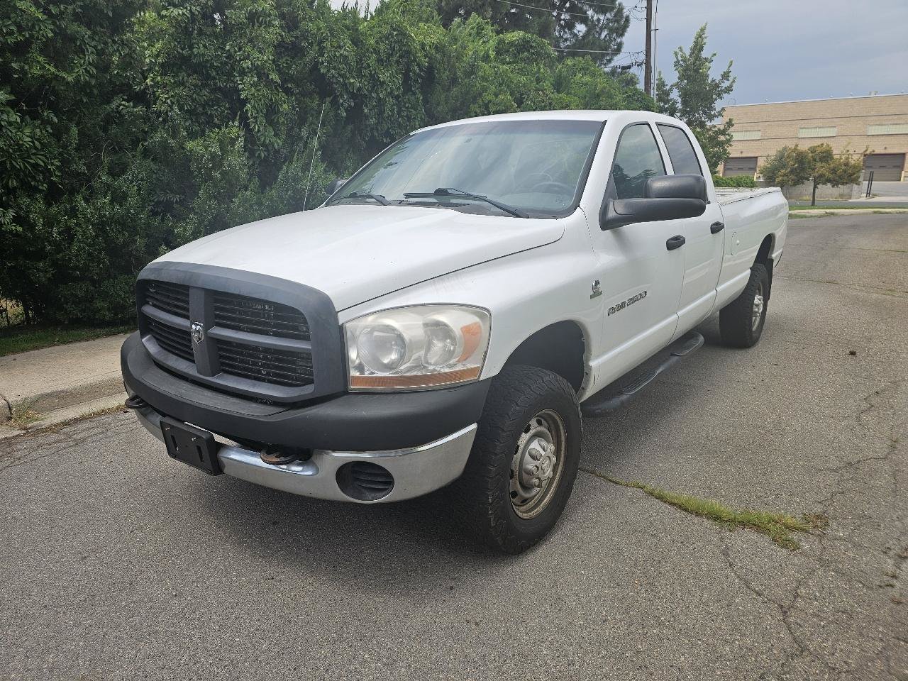 Used 2006 Dodge Ram 2500 Truck ST w/ Trailer Tow Group AWD/4WD image 2