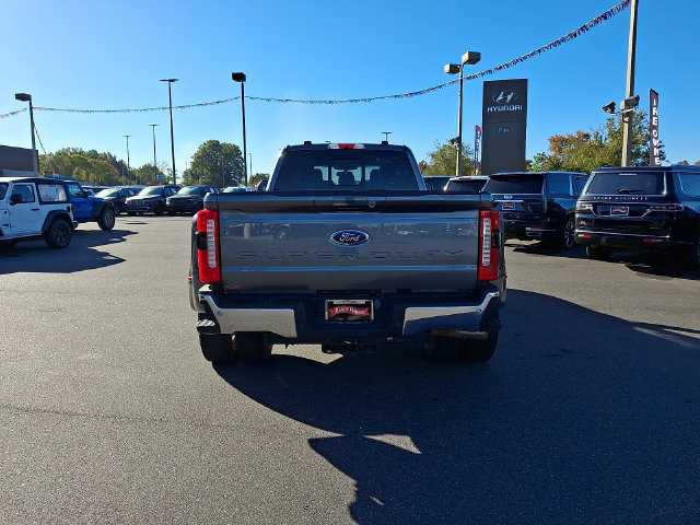 Used 2024 Ford F350 Lariat w/ Lariat Ultimate Package AWD/4WD image 5