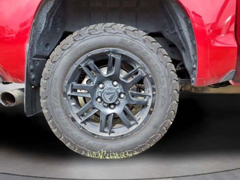 Used 2021 Toyota Tundra SR5 w/ SR5 Leather Package RWD image 20
