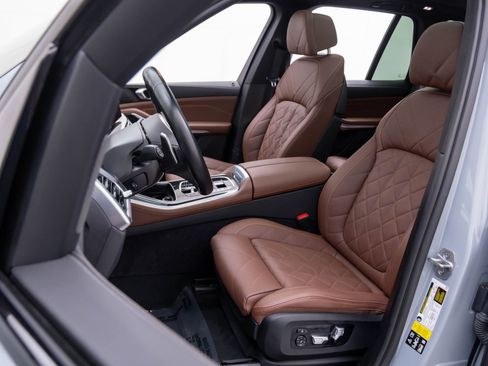 Certified 2024 BMW X5 xDrive40i w/ M Sport Package image 16