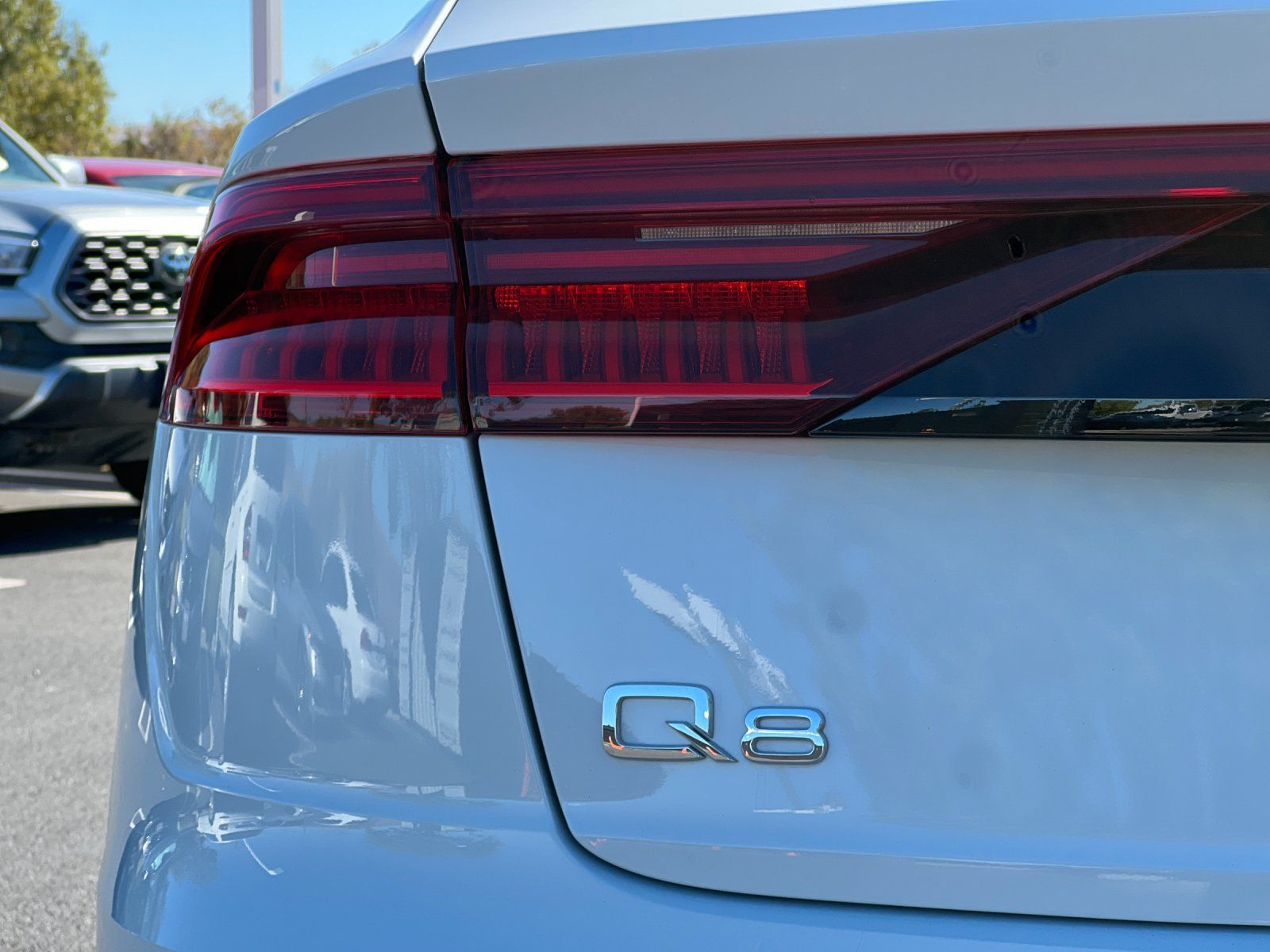 Used 2023 Audi Q8 Prestige w/ Prestige Package AWD/4WD image 27