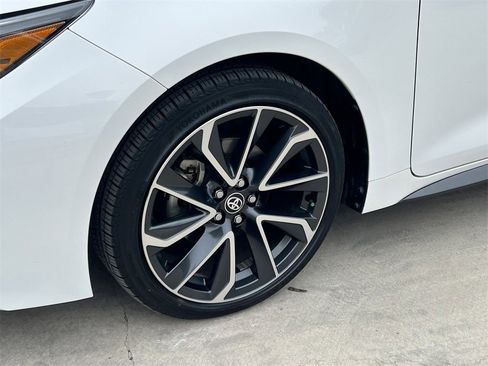 Used 2022 Toyota Corolla SE image 9