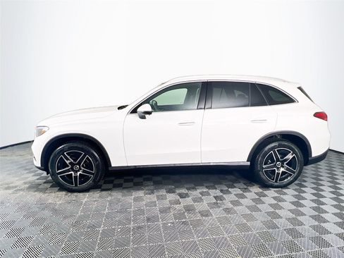New 2026 Mercedes-Benz GLC 300 GLC 300 image 3