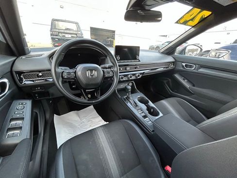 Used 2024 Honda Civic Sport image 5