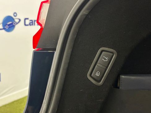 Used 2019 Maserati Levante GranLusso AWD/4WD image 19