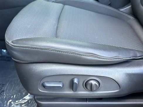Used 2023 Buick Encore GX Select w/ Sport Touring Package image 13