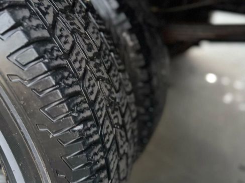 Used 1997 Ford F450 2WD Regular Cab Super Duty image 21