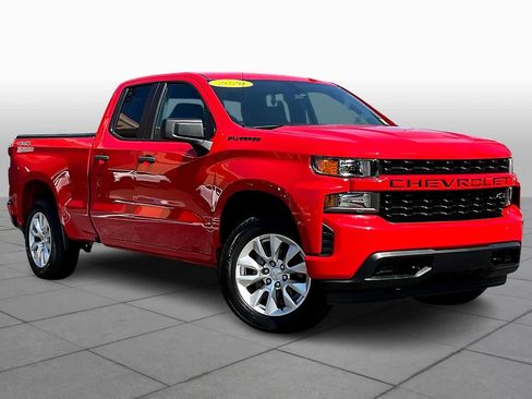 Used 2020 Chevrolet Silverado 1500 Custom w/ Custom Value Package AWD/4WD image 3