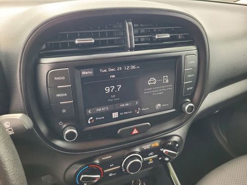 Used 2024 Kia Soul LX w/ Option Group 015 image 12