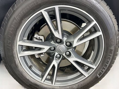 Used 2020 Audi Q5 e Premium w/ Convenience Package image 30