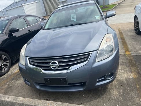 Used 2012 Nissan Altima 3.5 SR w/ Sport Pkg FWD image 1