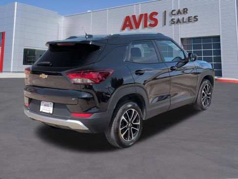 Used 2025 Chevrolet TrailBlazer LT AWD/4WD image 6
