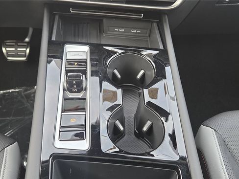 New 2026 Volkswagen Atlas Peak Edition AWD/4WD image 22