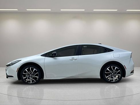New 2027 Toyota Prius Plug-In Hybrid w/ Limited Premium Package FWD image 8