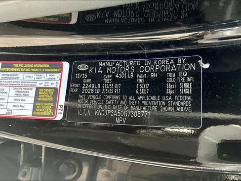 Used 2016 Kia Soul + FWD image 18