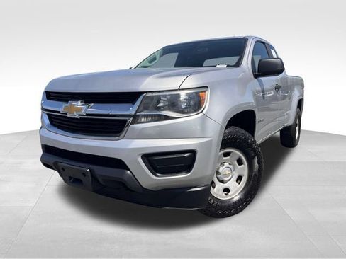 Used 2017 Chevrolet Colorado W/T w/ WT Convenience Package RWD image 9
