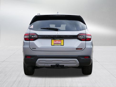 New 2025 Honda Pilot TrailSport image 6