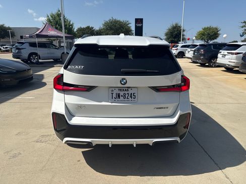 Used 2023 BMW X1 xDrive28i w/ M Sport Package AWD/4WD image 4