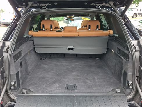 Used 2022 BMW X5 M50i AWD/4WD image 28