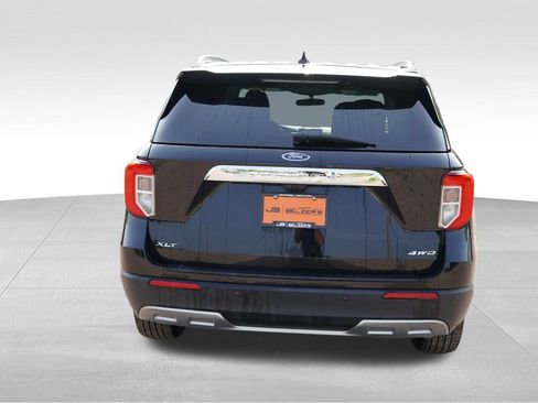 Certified 2024 Ford Explorer XLT w/ Equipment Group 202A AWD/4WD image 6