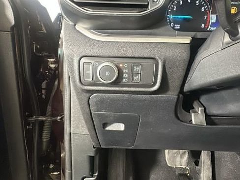 Used 2022 Ford Explorer XLT AWD/4WD image 18
