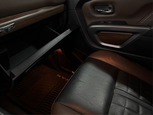 Used 2019 Nissan Titan Platinum Reserve w/ Platinum Utility Package image 28
