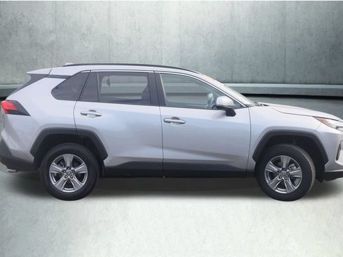 Certified 2025 Toyota RAV4 XLE AWD/4WD image 9