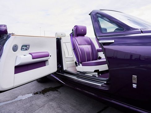 Used 2008 Rolls-Royce Phantom Drophead Coupe image 31