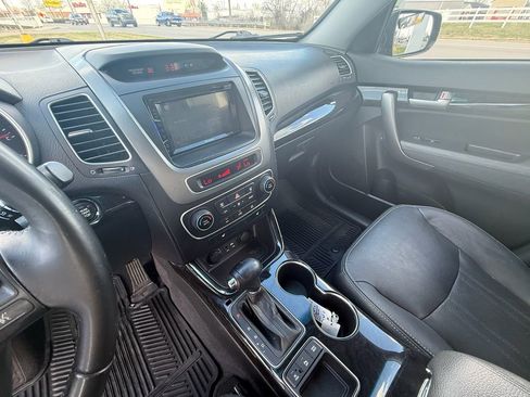 Used 2015 Kia Sorento EX image 15