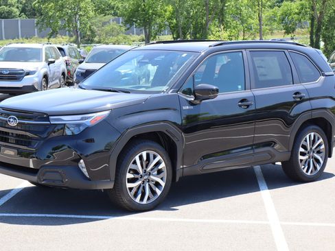 New 2026 Subaru Forester Touring AWD/4WD image 2