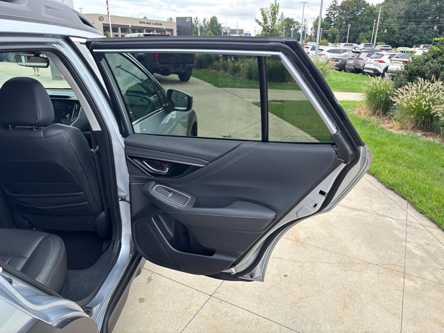 Used 2024 Subaru Outback Limited AWD/4WD image 32