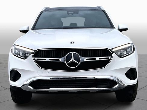 Certified 2025 Mercedes-Benz GLC 300 GLC 300 image 4