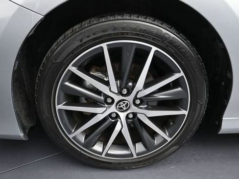 Used 2024 Toyota Camry XLE FWD image 25