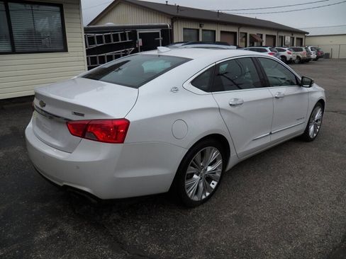 Used 2017 Chevrolet Impala Premier w/ Enhanced Convenience Package image 4