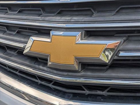 Used 2017 Chevrolet Traverse LT image 13