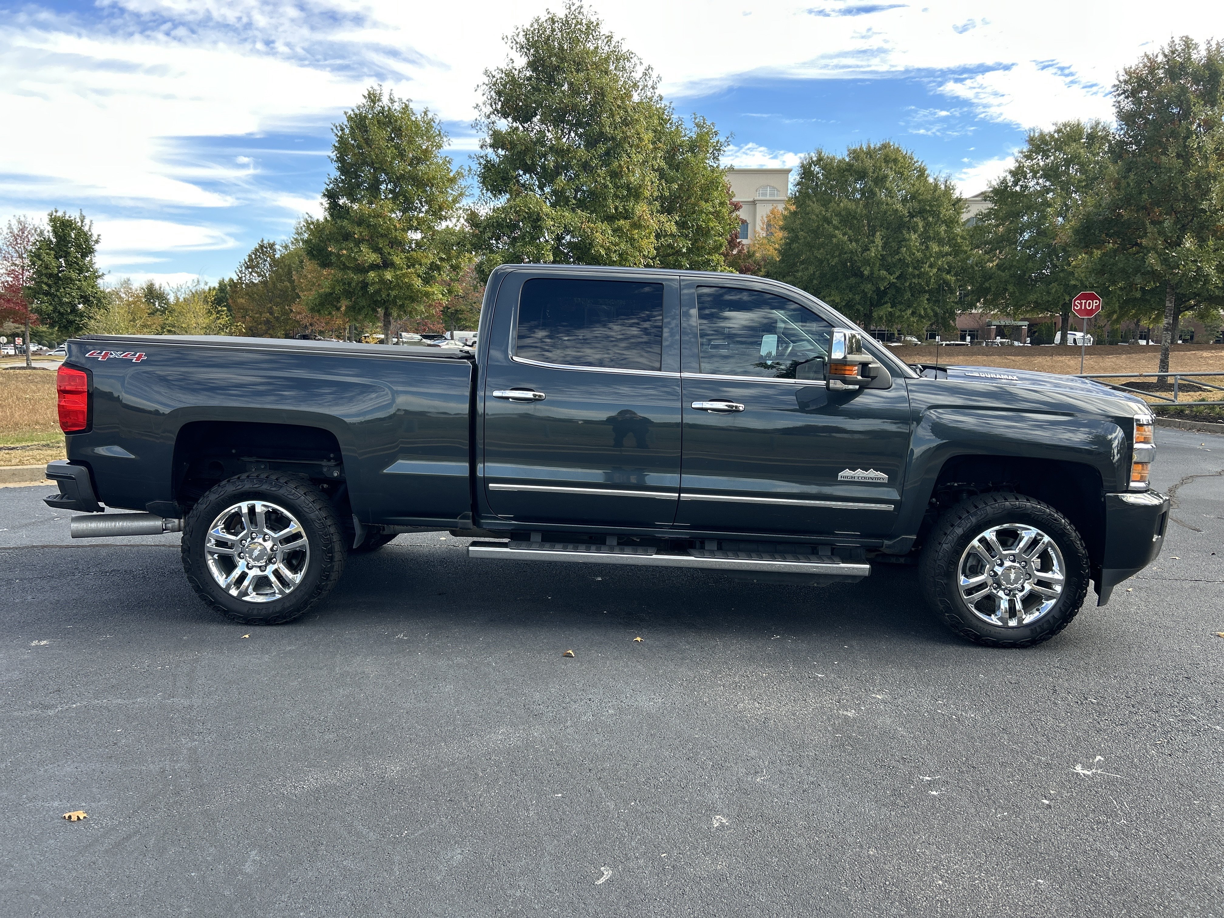 Used 2017 Chevrolet Silverado 2500 High Country w/ Duramax Plus Package AWD/4WD image 10