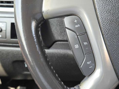 Used 2011 Chevrolet Avalanche LT w/ Texas Edition RWD image 26