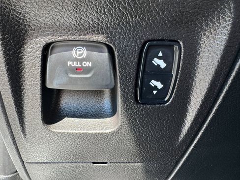 Used 2020 RAM 1500 Limited image 46