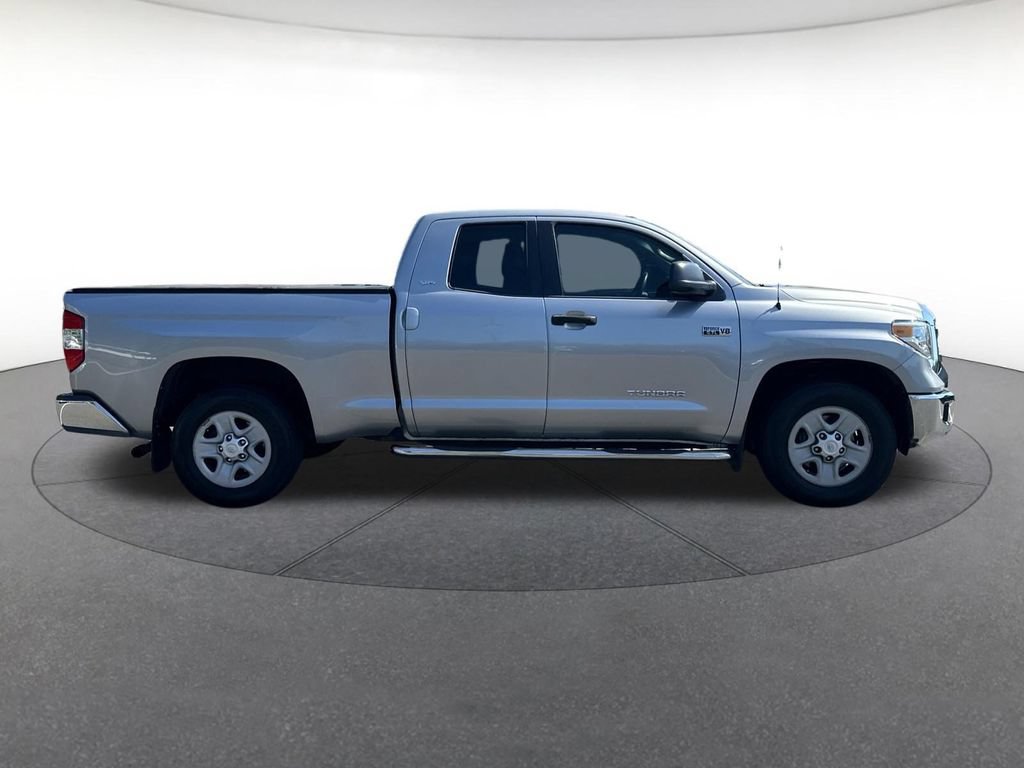 Used 2017 Toyota Tundra SR5 w/ SR5 Upgrade Package RWD image 7