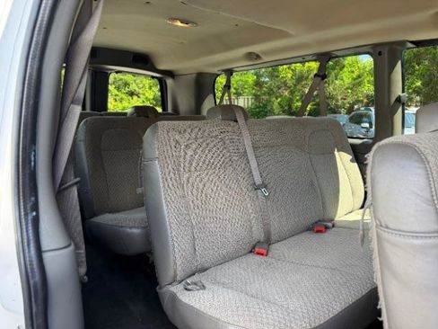 Used 2017 Chevrolet Express 3500 LT w/ LT Preferred Equipment Group RWD image 25