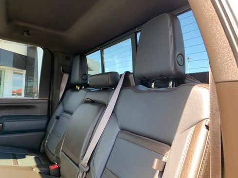 Used 2022 GMC Sierra 2500 Denali AWD/4WD image 16