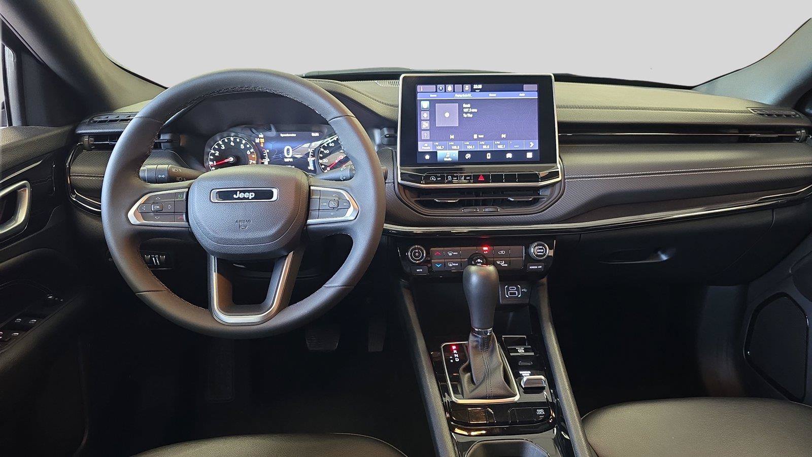Used 2022 Jeep Compass Latitude AWD/4WD image 9