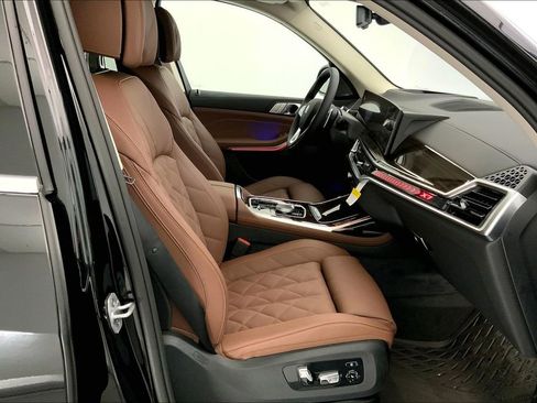 New 2026 BMW X7 xDrive40i image 7
