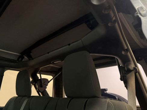 Used 2019 Jeep Wrangler Unlimited Sport S AWD/4WD image 49