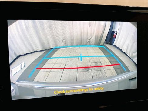 Used 2025 Toyota Corolla LE image 19