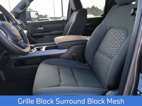 New 2026 RAM 1500 Express AWD/4WD image 18
