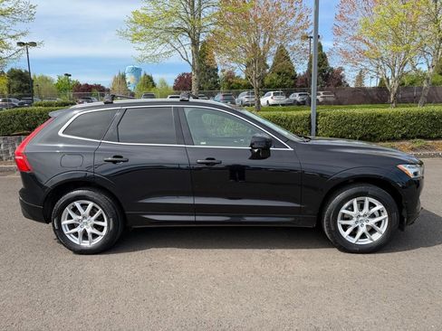 Used 2018 Volvo XC60 T5 Momentum AWD/4WD image 9
