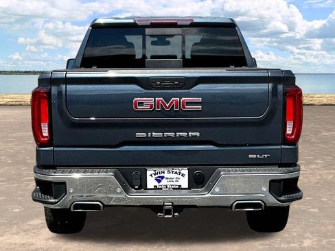 Used 2022 GMC Sierra 1500 SLT w/ SLT Premium Plus Package AWD/4WD image 7