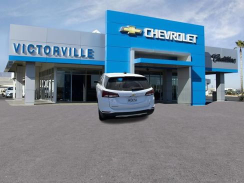 Used 2024 Chevrolet Equinox LT FWD image 7
